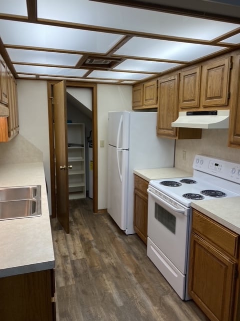 Photo - 617 S Broadway St