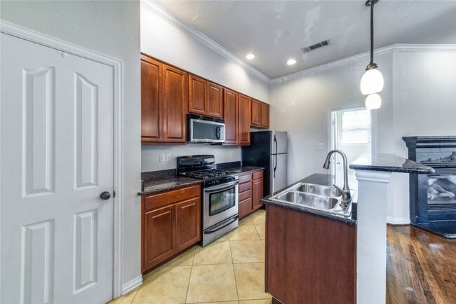 Photo - 1712 Mary St