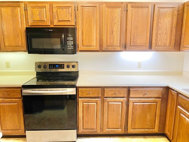 Photo - 2 Bedroom Condo in Williston VT Available ...