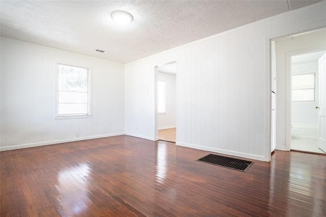 Photo - 3323 W Clarendon Dr