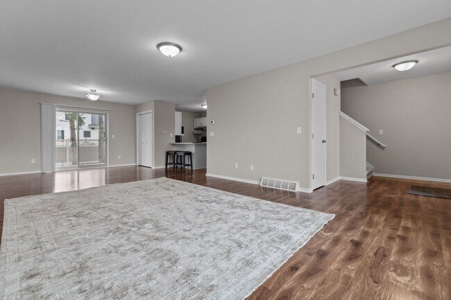 Photo - W6155 Aerotech Dr Casa Adosada