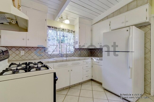 Photo - 364 N 9th St