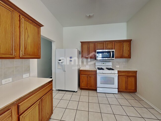 Photo - 931 Wood Brook Dr