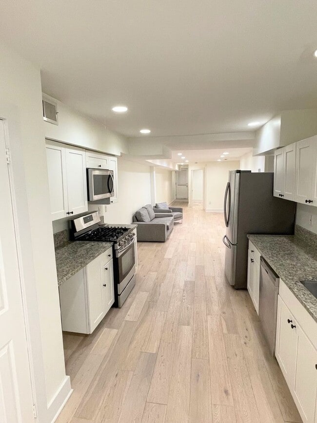 Building Photo - 1351 Irving St NW Unit 2