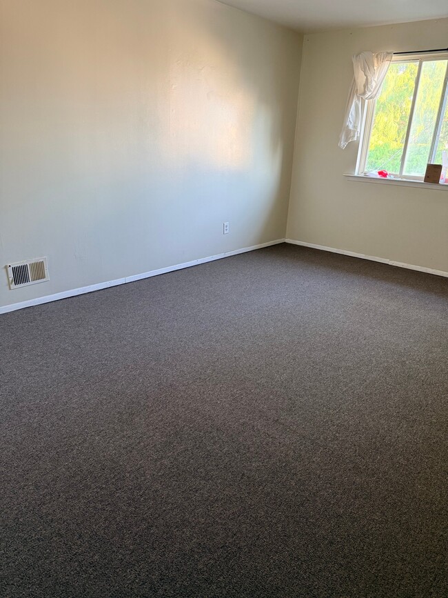 3320 Holbrook Unit D