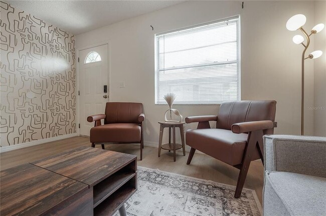 Photo - 6908 S MacDill Ave