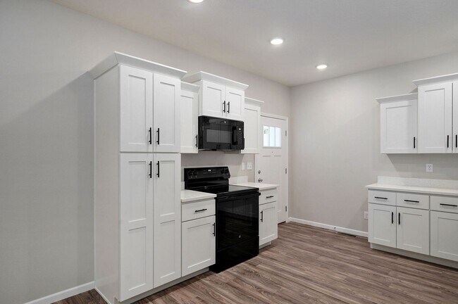 Photo - 319 S Florence Ave Unit A