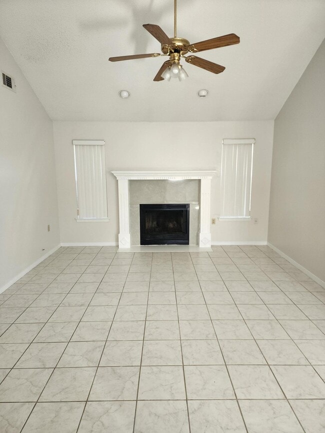 Photo - 1891 Heartland Dr