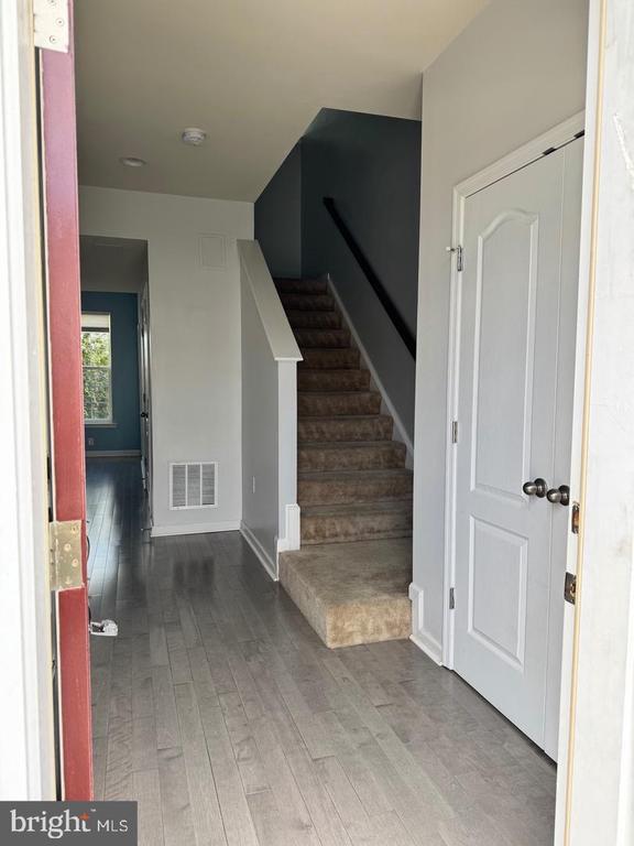 50 Landis Ct