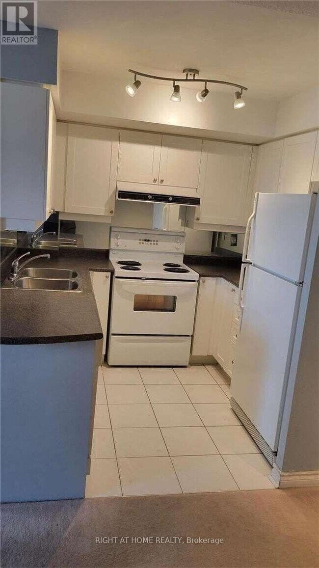 Photo - 3 Rean Dr Unit 1014