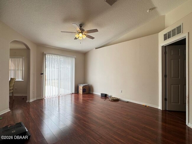 Photo - 252 Fountain Lake Blvd