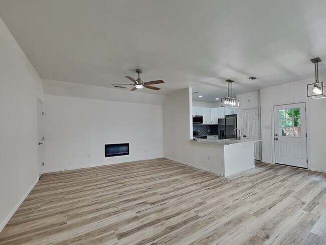 Photo - 807 Fenet St Unit B