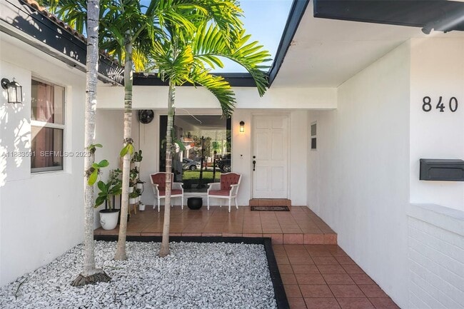 Photo - 840 S Shore Dr