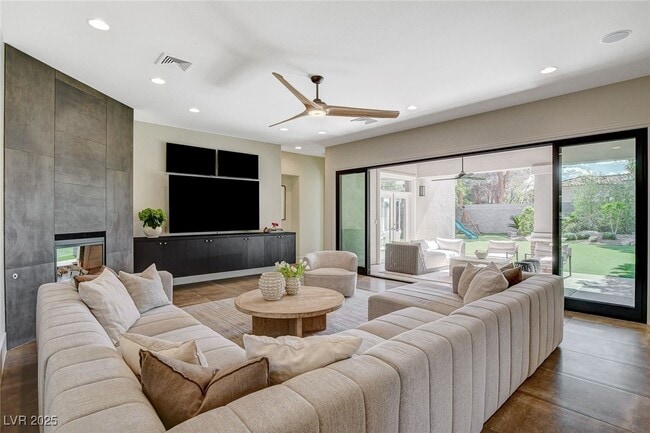 Building Photo - 1266 Imperia Dr