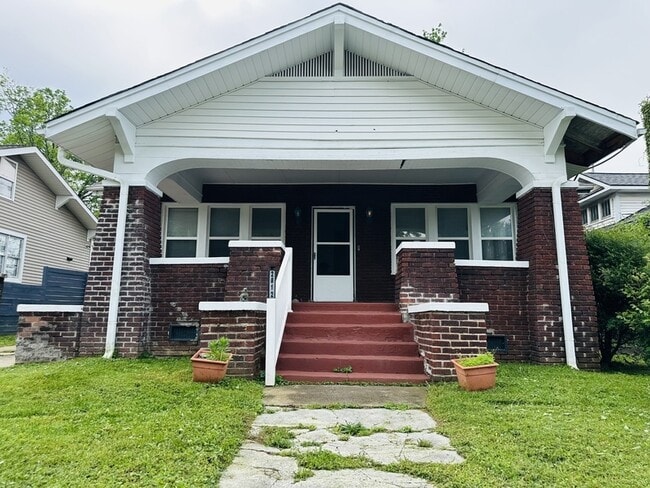 Photo - 2812 Linden Ave House