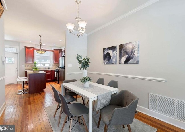 Photo - 604 S Eaton St