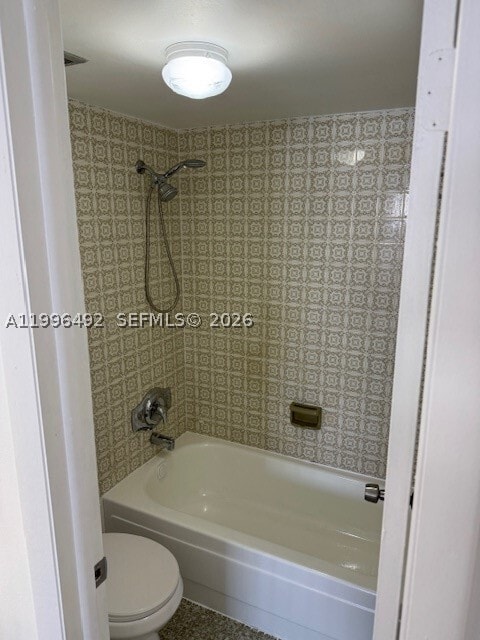 Building Photo - 3545 NE 167th St Unit 503