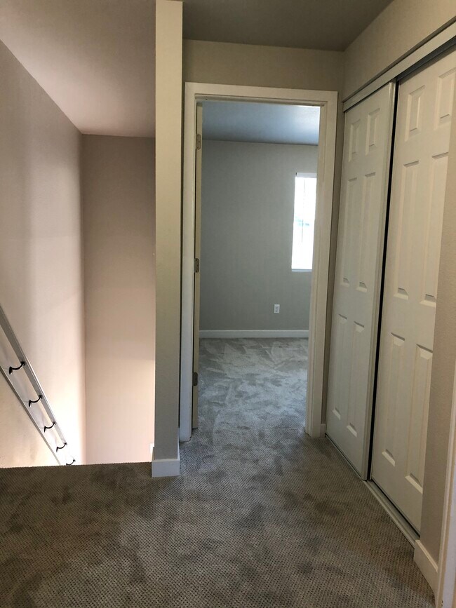 19846 SW 68th Ave Townhome Townhome Rental in Tualatin OR