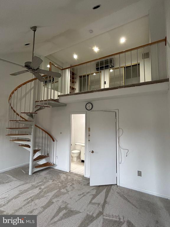 Photo - 5141 King Charles Way