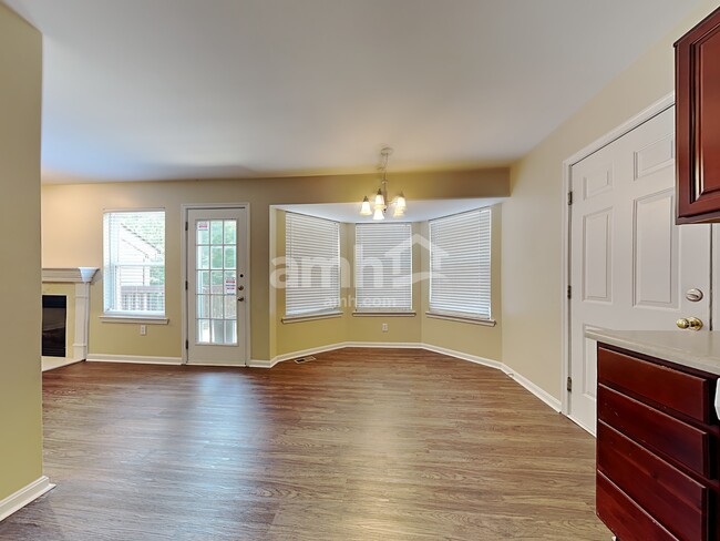 Photo - 1081 Riverwalk Ct
