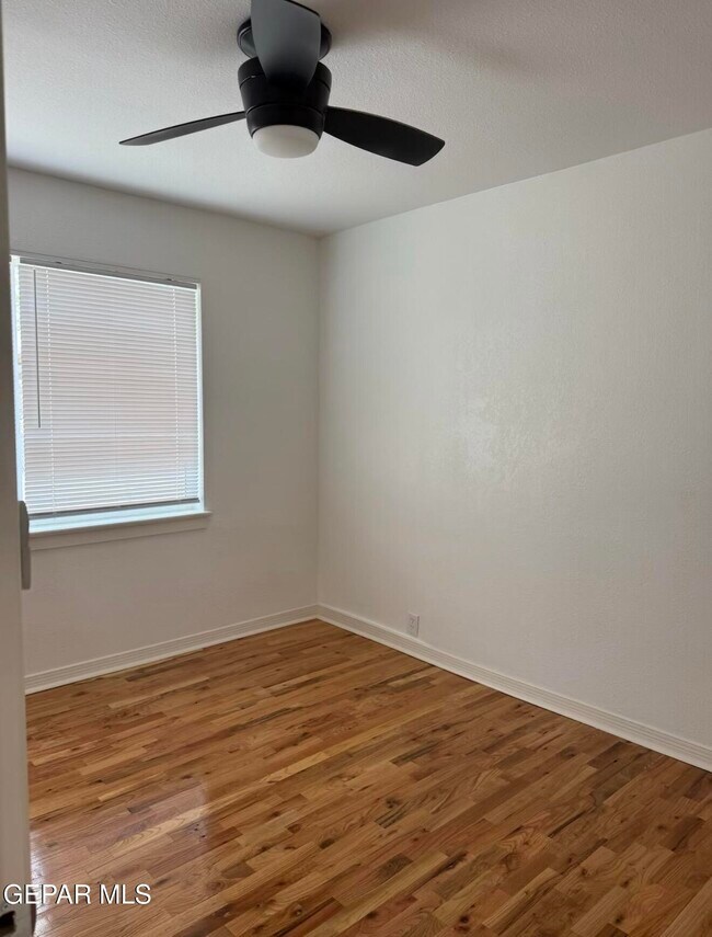 Photo - 1109 Huckleberry St