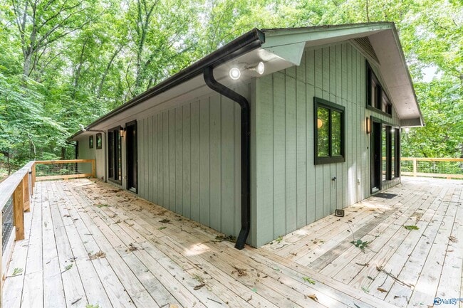 Photo - 206 Newcomb Rd