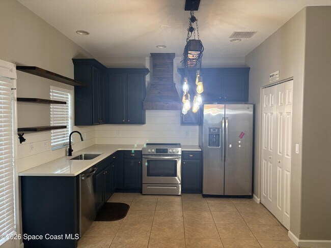 Photo - 1905 77th Dr