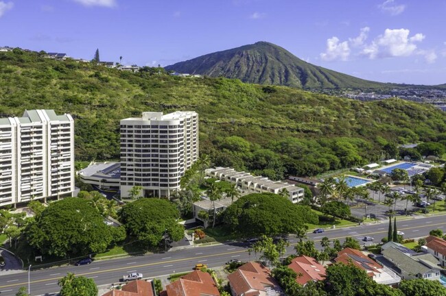 Building Photo - 6770 Hawaii Kai Dr