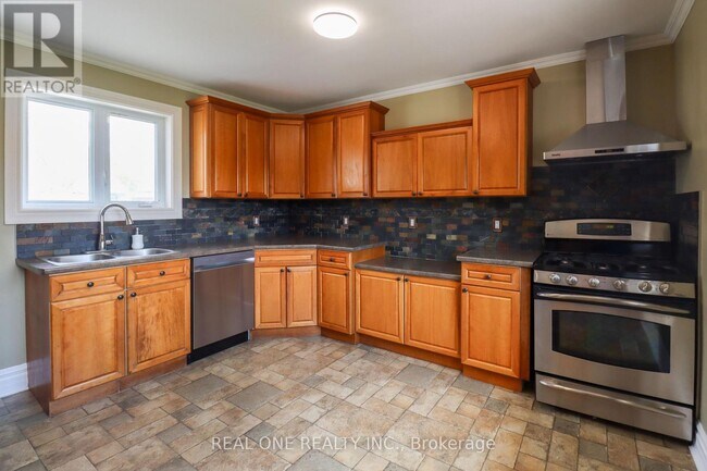 Photo - 130 Mayfield Dr