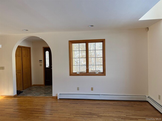 Photo - 88 Pierce Cir