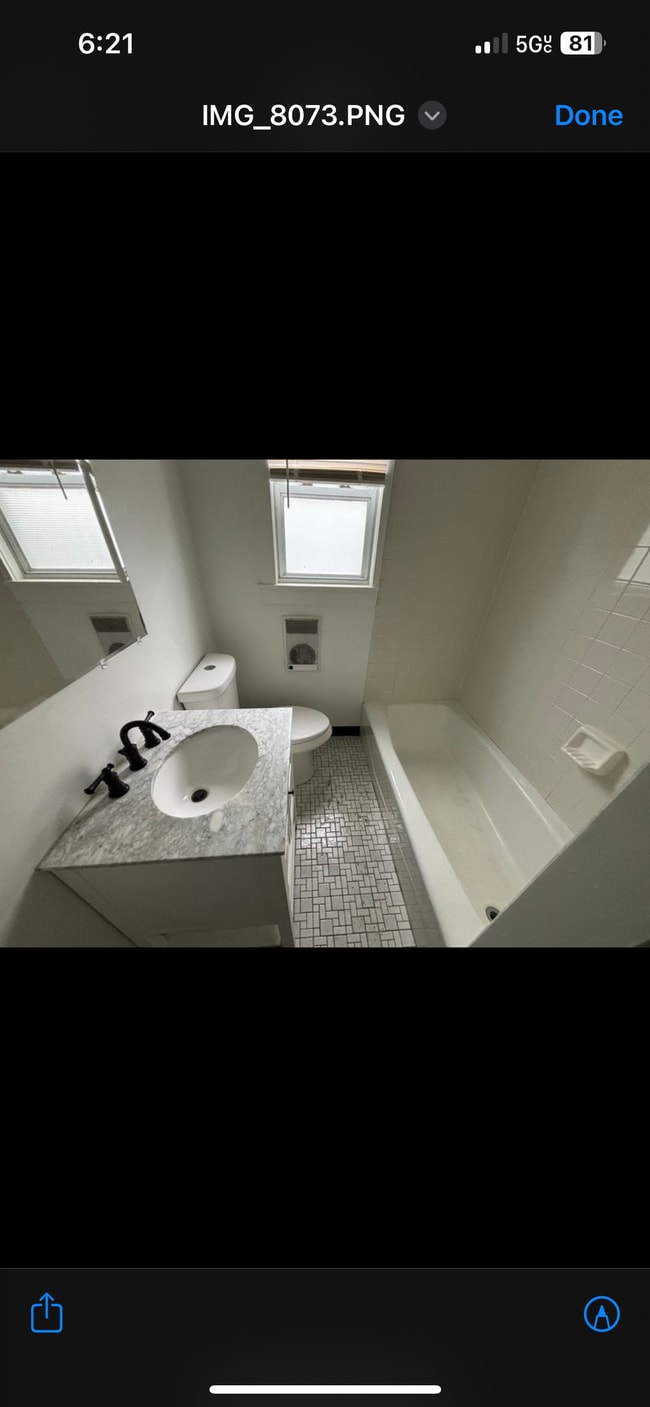 Photo - 607 Tulip St