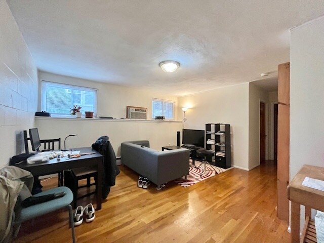 Photo - 108 Perkins St Unit 4
