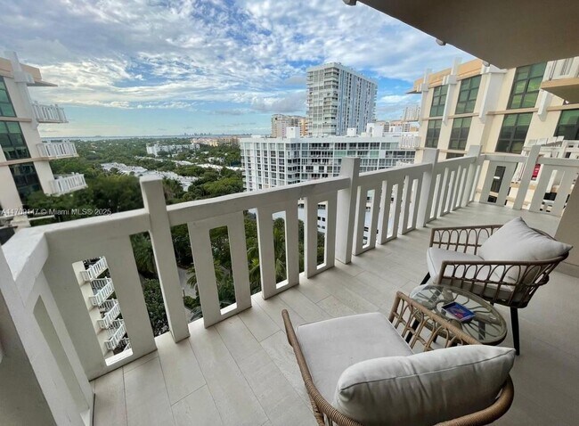 Building Photo - 1111 Crandon Blvd Unit A1105 Rental