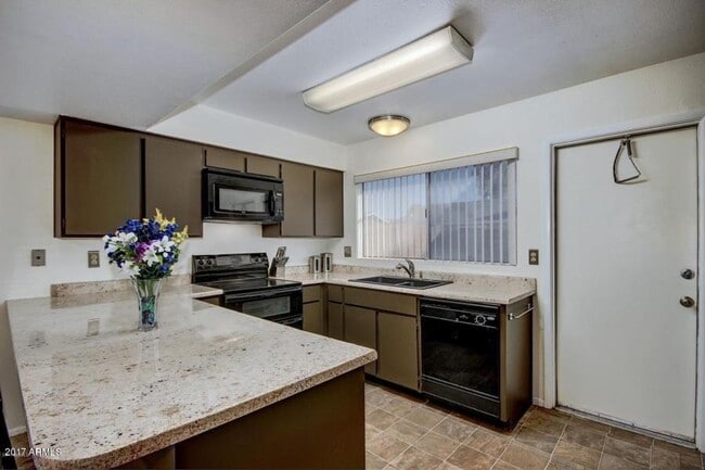 Photo - 1829 W Onza Ave