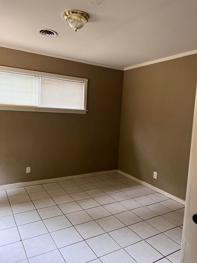 Photo - 1618 Courthouse Rd