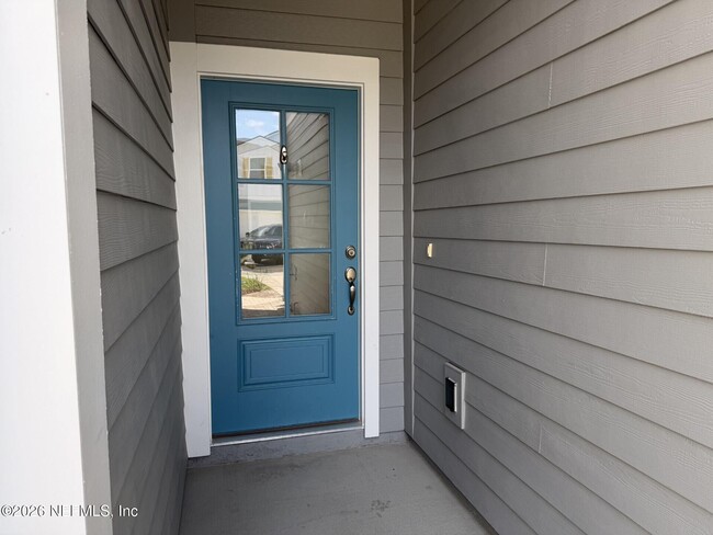 Photo - 43 Thurnham Ln