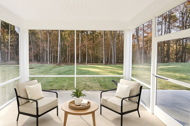 Photo - 1024 Red Roses Ave