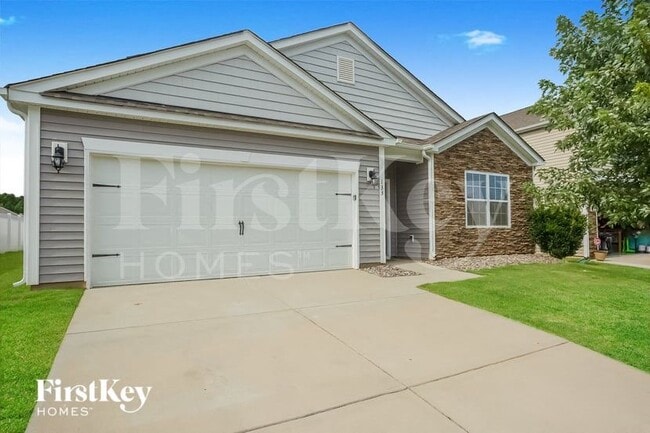 Building Photo - 133 Kingsway Dr