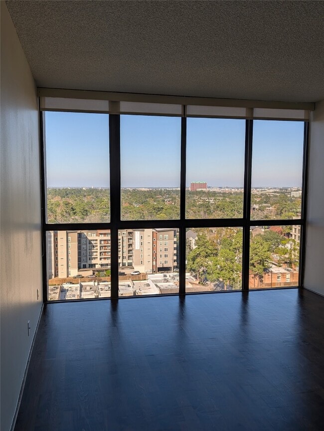 Photo - 5001 Woodway Dr Unit 1705