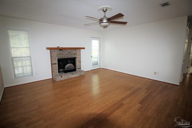 Photo - 4831 E Olive Rd Unidad 4B