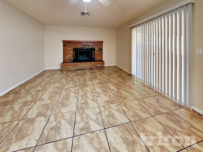 Photo - 6908 W Denton Ln