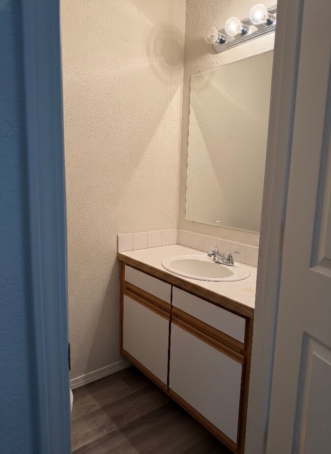 Photo - 2454 NW 8th St