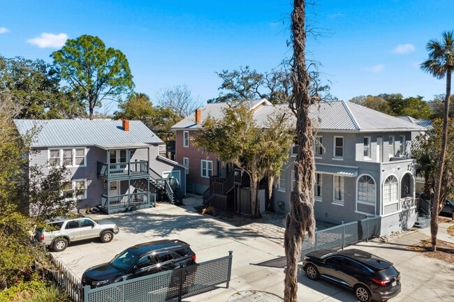 Building Photo - 50 Saragossa St Unit D