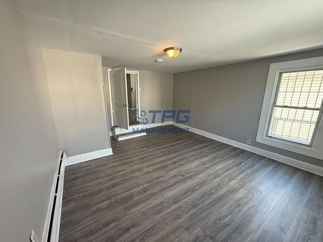 96 Summer Ave Unit 2