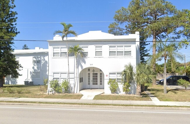 Photo - 215 S Seacrest Blvd