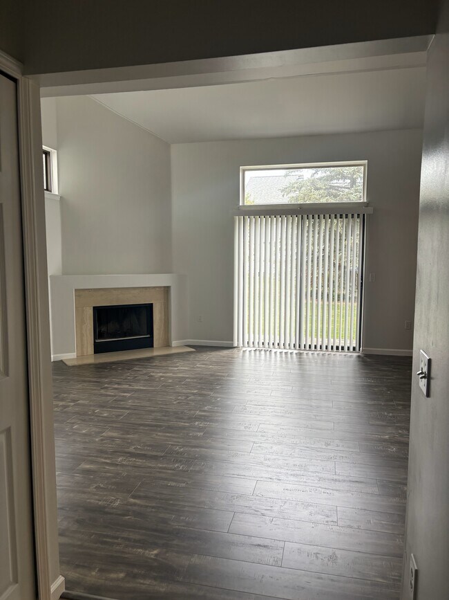 5435 Country Club Ln Condo Unit 5435 Condo for Rent in Grand Blanc