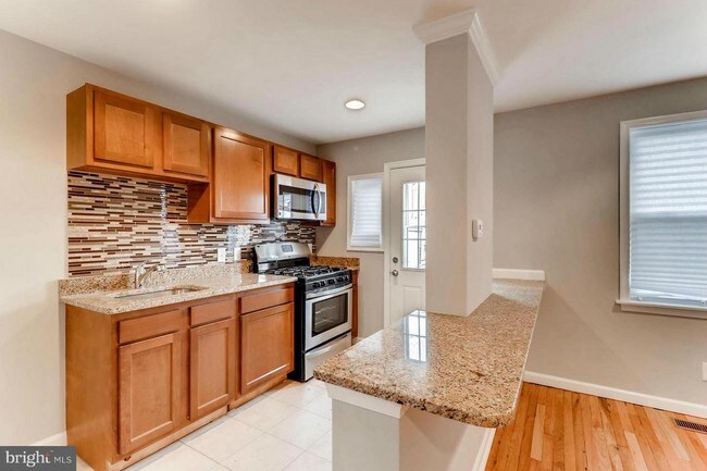 Photo - 944 Dalton Ave