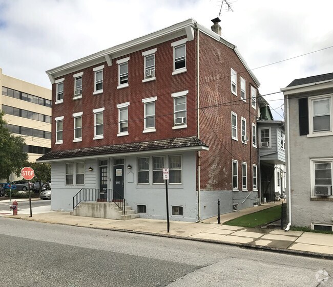 primary - 1220 - 1222 Powell St Apartments