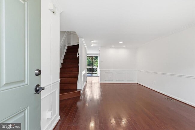 Building Photo - 9504 Dunbrook Ct