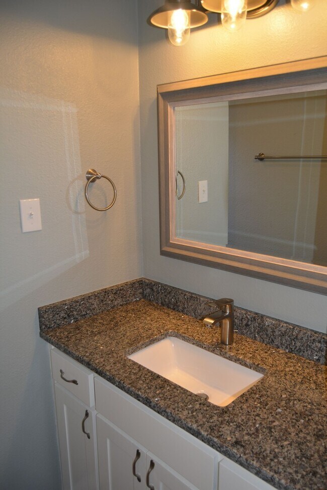 Photo - Great Updated Home Close to I20